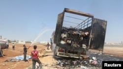 Затушить пожар гражданской войны в Сирии пытаются в равной степени обе стороны конфликта. Методы у них одинаковые. Цели — разные.