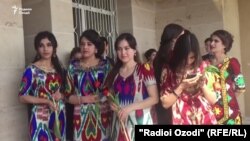 Лаҳзаҳои ифтитоҳи осорхонаи "Бонувони барҷастаи Тоҷикистон"