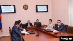 ԿԸՀ-ն արտահերթ նիստ է գումարում: 14-ը հունվարի, 2013թ.