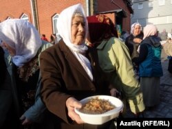 Гает намазыннан соң бәйрәм ашы