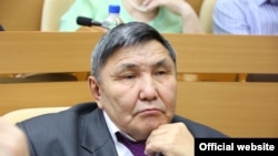 Иван Шамаев. Фото Саха (Якутия) парламенты сайтыннан