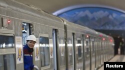 Алматы метросы ресми ашылған алғашқы күні. 1 желтоқсан 2011 жыл.