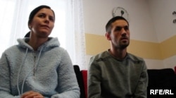 Фахрудін Мумінович та його сестра Фахрета (зліва)