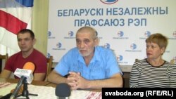 Юры Рубцоў разам з сынам і жонкай