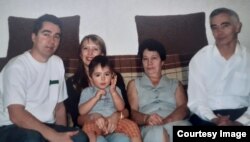 Семья Володиных (Авенир справа)