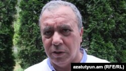 Armenia - Ex-Prime Minister of Armenia Hrant Bagratian talking to RFE/RL Armenian Service on the issue of Armenia becoming a member of Customs Union, Yerevan,16Jul, 2014