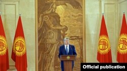 Алмазбек Атамбаев.