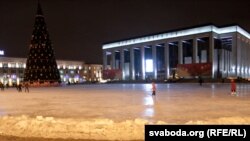 Кастрычніцкая плошча