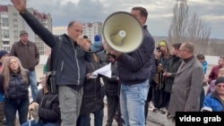 Встреча жителей Ленинского района по поводу защиты своего парка