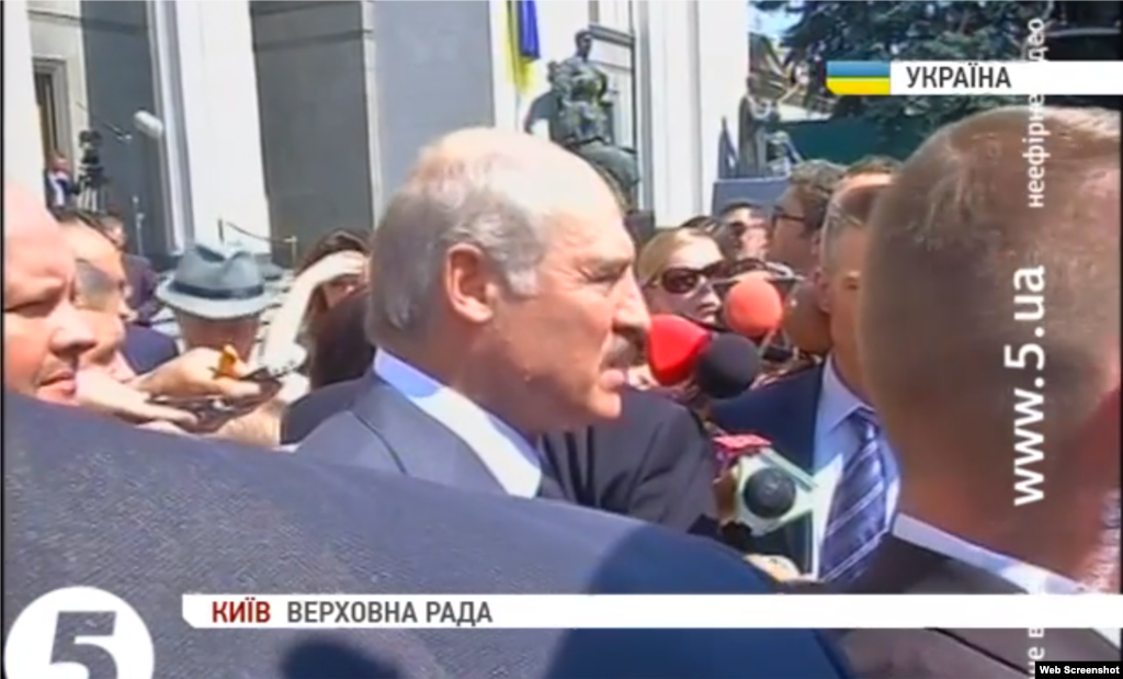 Аляксандар Лукашэнка на інаўгурацыі прэзыдэнта Ўкраіны Пятра Парашэнкі. Кіеў, 2014.