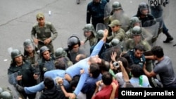  برخورد معترضان نتايج انتخابات ايران و نيروهای انتظامی و امنيتی 