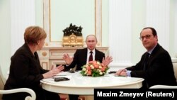 Ռուսաստան - Վլադիմիր Պուտինը, Ֆրանսուա Օլանդը և Գերմանիայի կանցլեր Անգելա Մերկելը Կրեմլում քննարկում են Ուկրաինայի հարցը, 6-ը փետրվարի, 2015թ.