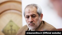 عباس جعفری دولت‌آبادی از زمان برکناری سعید مرتضوی در سال ۸۸، دادستانی تهران را هدایت می‌کند.