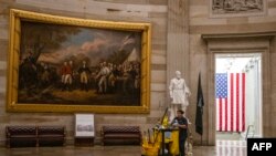 У Капітоліі перад абвяшчэньнем прыпыненьня працы ўраду