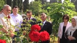 Миңнеханов Истанбулда күренекле татарларның каберләрен зиярәт итте