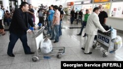 В Тбилисском международном аэропорту заявили, что тело криминального авторитета в грузинскую столицу не доставляли