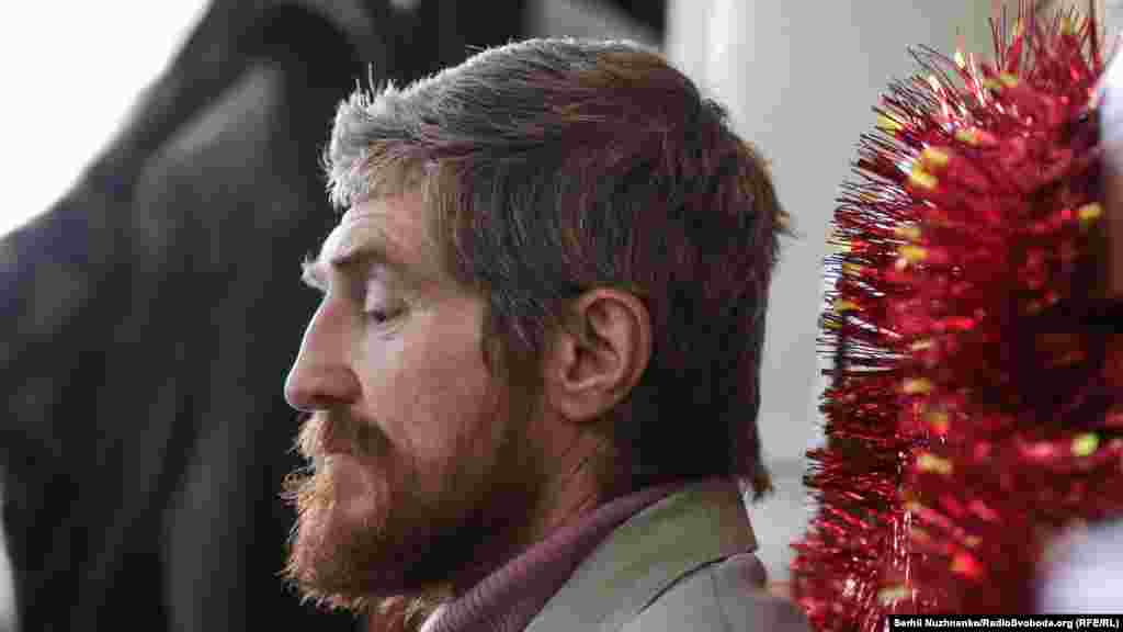 За даними уряду, в країні проживає 35 000 безпритульних людей. Неофіційні оцінки набагато песимістичніші - сягають 200 000 осіб 