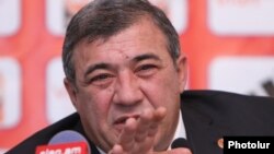 Ռուբեն Հայրապետյան, արխիվ