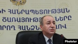 Председатель Комиссии по регулированию общественных услуг Армении Роберт Назарян