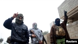 شبه نظامیان مسلح در شهر فلوجه 