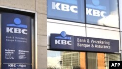 تصمیم گروه مالی «کی‌بی‌سی» تازه‌ترین مورد از قطع و یا محدودیت فعالیت شرکت‌های اروپايی در ایران است.