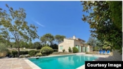 "Ўғирлаб кетилган" Қаҳрамонжон Олимов ушлаб турилган Ниццадаги вилла.