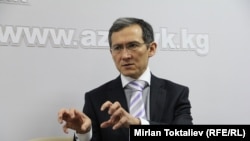 Джоомарт Оторбаев.