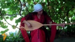 Күрт улуттук кийимдери