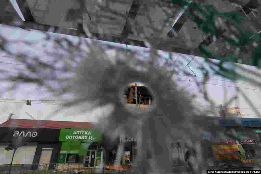 Наслідки атаки РФ. Будівля Лук'янівського ринку. Шевченківський район, Київ, 10 червня 2025 року