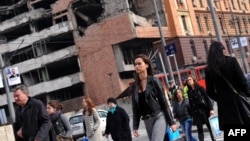 Колишня будівля військового штабу, знищеного під час авіабомбардувань НАТО. Белград, березень 2014 року