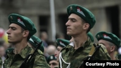 Эксперты надеются что в результате реформ абхазская армия сохранит свою боеспособность и мобильность