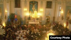 Цырымонія пахаваньня ксяндза Ёзаса Булькі. <br>Фота — Яўген Самсонаў.