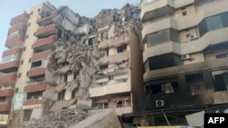 یکی از ساختمان‌هایی که روز دوشنبه در صور هدف حمله قرار گرفت