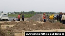 Ноокендеги социалдык шаарчанын курулушу. Сүрөттүн окуяга тиешеси жок.