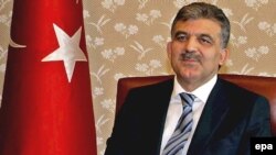 عبدالله گل، رييس جمهوری ترکيه، به ارمنستان سفر کرد.