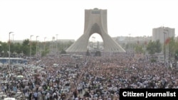 نمایی از راه‌پیمایی معترضان به نتایج انتخابات ریاست جمهوری در تیر ماه سال جاری در تهران