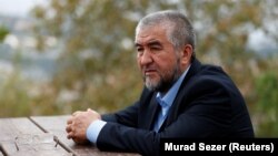 Узбекский писатель Нурилло Отаханов. 