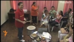 Көлке көлә килә, яман шешне куа килә