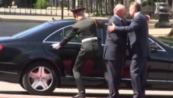 Офіційна церемонія зустрічі Януковича і Лукашенка