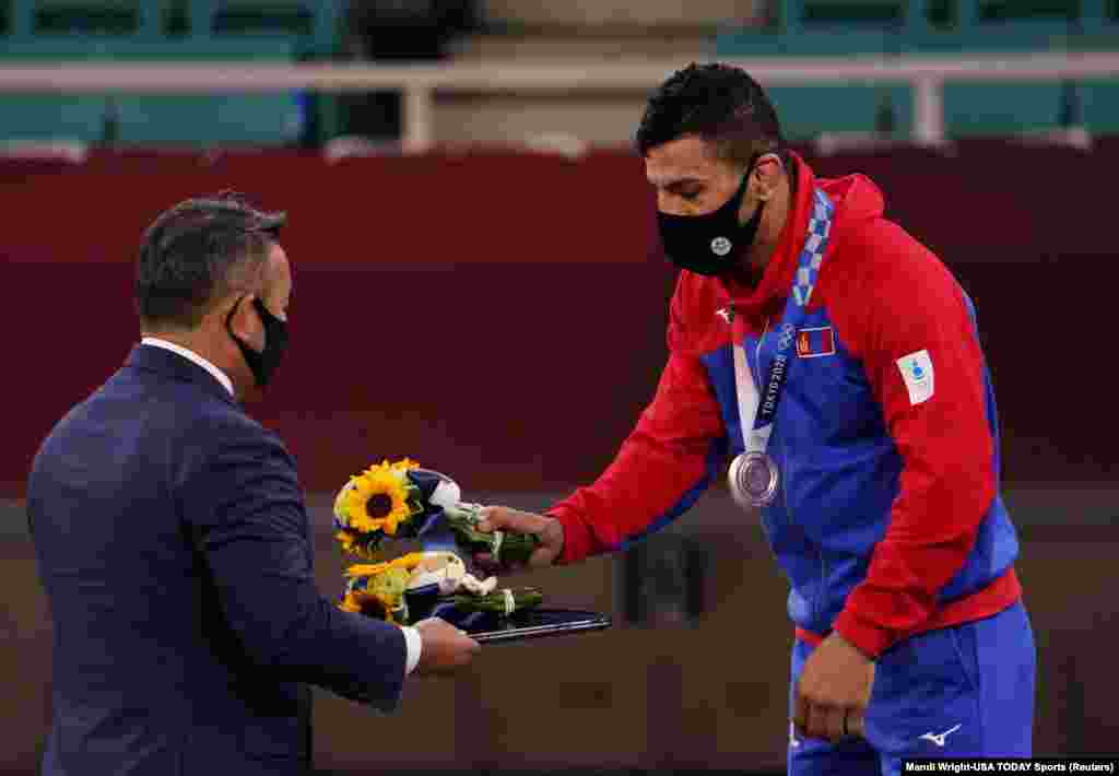 В феврале 2021 года в Израиле он встретился на татами с Муки, который назвал его своим &laquo;братом&raquo; 