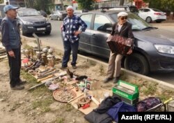 Татарча гармун тартучы бабай