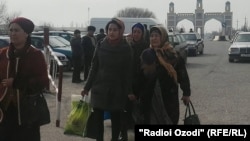 У КПП "Патар-Андархон"