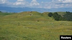 Тугунбулак шаары жайгашкан жер. Июнь, 2022-жыл
