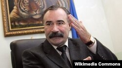 Аушев Руслан.