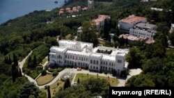 Лівадійський палац у Лівадійському парку
