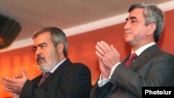 Armenia - President Serzh Sarkisian (R) and Dashnaktsutyun leader Hrant Markarian attend a celebration in Yerevan organized by Dashnaktsutyun.