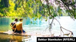 Сары-Челек.