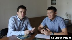 Сопредседатели гражданского союза «За реформы и результат» Тимур Шайхутдинов и Урмат Казакбаев.