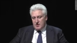 Кремль снова сдаёт Сердюкова