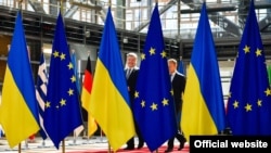 Президент України Петро Порошенко і президент Європейської Ради Дональд Туск (праворуч). Брюссель, 22 червня 2017 року (ілюстраційне фото)